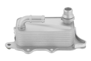 Öljynjäähdytin, moottoriöljy, audi a4 b8, a4 b8 avant, a5, a5 sportback, a6 c7, a6 c7 avant, a7 sportback, a8 d4, q7, 06E 117 021J, 06E